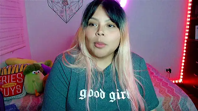 Chat XXX en directo de EllieMoonX