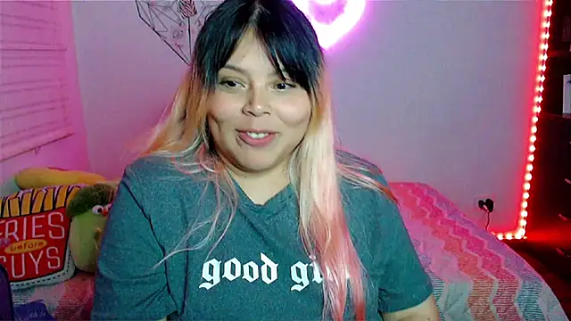 Chat XXX en directo de EllieMoonX