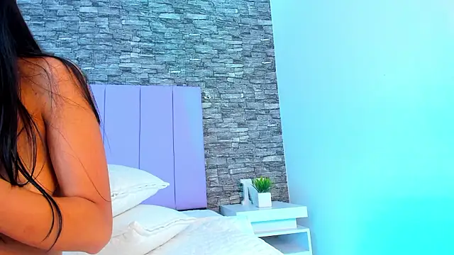 Czat XXX na żywo – Naty_Rose23