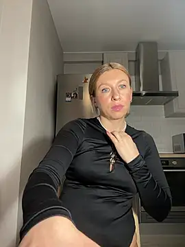 Kittie_Valentine live XXX chat