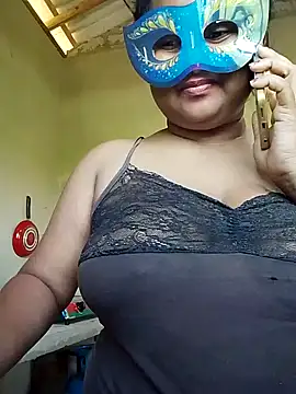 Neha-babySl: διαδικτυακό σόου στην κάμερα