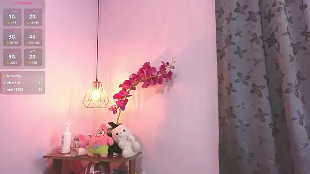 Chat +18 de liz7skinny ao vivo