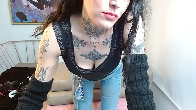 Roxanne_vale Webcam Show