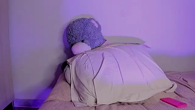 ViolettM: απευθείας συνομιλία ΧΧΧ