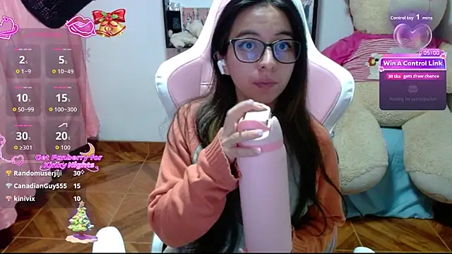 Онлайн чат XXX Maggie_Fox3