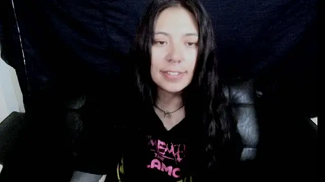 wishm3 élő XXX-chatje