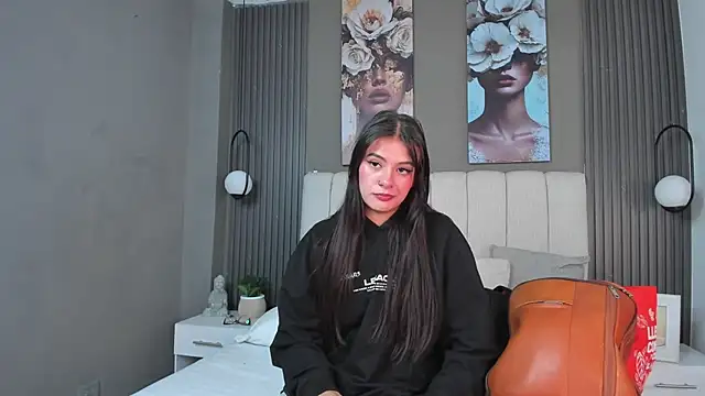 Chatroom XXX en direct de GiannaColling1