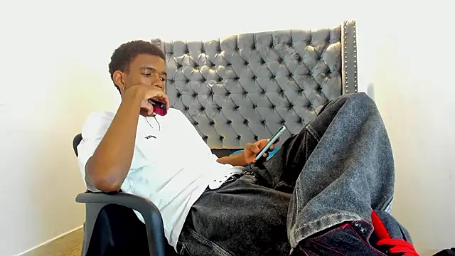 nero_reyd Show Webcam