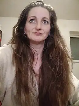 دردشة CrazyMaya39 الجنسية المباشرة