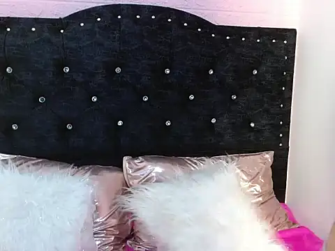 Mariana_Diamond: онлайн-секс-чат