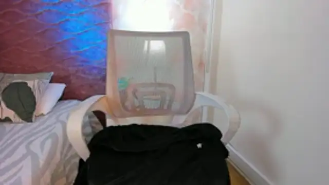 Xara_Shadow webkamerás műsora