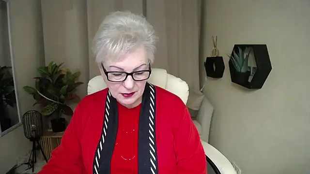 KayleSmoll Chat XXX in diretta