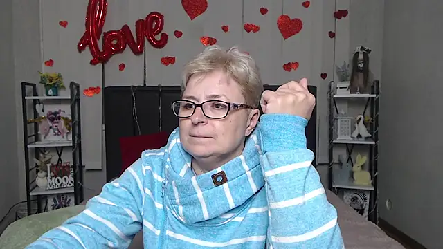 EmiliaGree Chat XXX in diretta