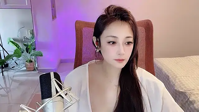 Daisy-77 现场XXX聊天