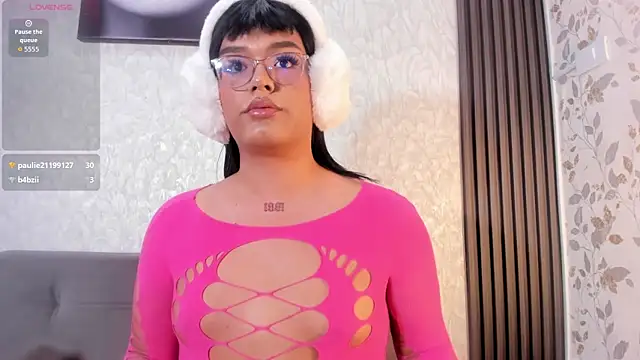 xkaty_grey Adlı Modelin Canlı XXX Sohbeti