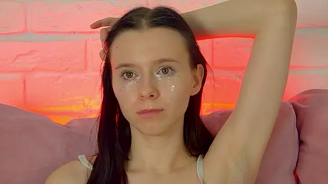 Chatroom XXX en direct de ArinaKubrick