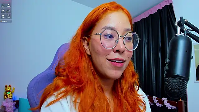 _Moon_Johnson live XXX chat