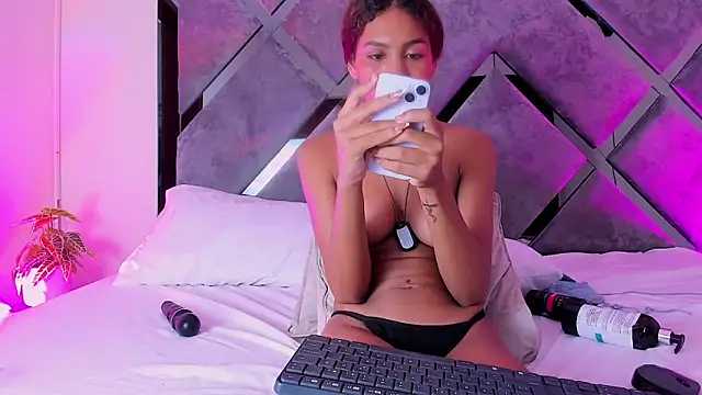 عرض كام luciagray1