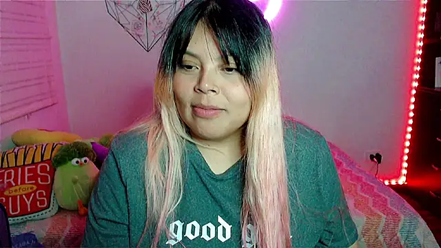 EllieMoonX Live XXX-Chat