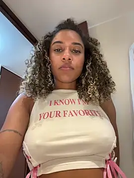 BelkajのライブXXXチャット