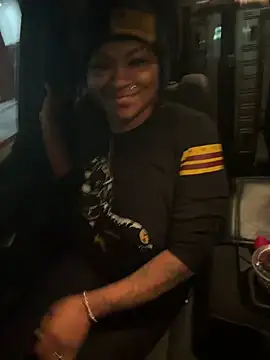 HaloRodeoLover2 live XXX chat