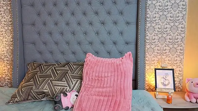 Abby_roussee Chat XXX in diretta