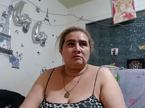 Živý XXX chat Perla1981--