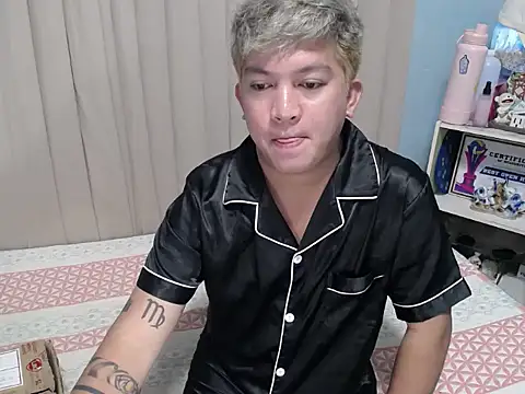 Fuckboii_intown 网络视讯表演