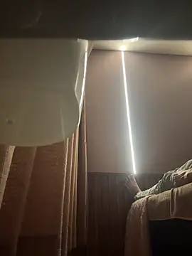 bi_biii 网络视讯表演