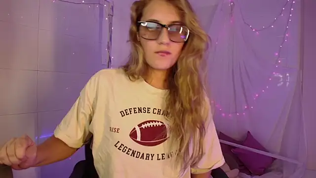 Онлайн чат XXX Giia_paiige18