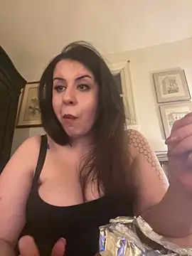 Czat XXX na żywo – holyeroticss