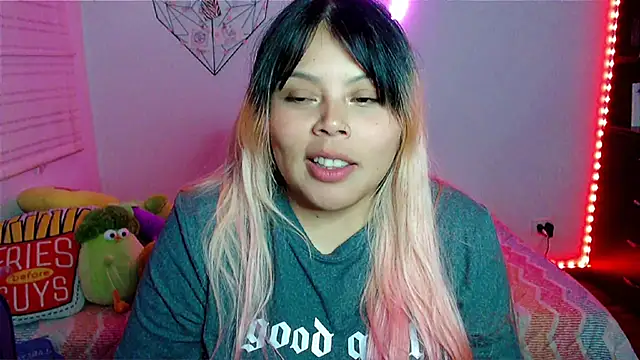 Онлайн чат XXX EllieMoonX