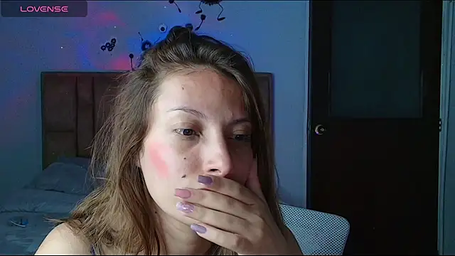 Sweet_moon_v_: απευθείας συνομιλία ΧΧΧ