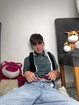 Naim_TheKing live XXX chat