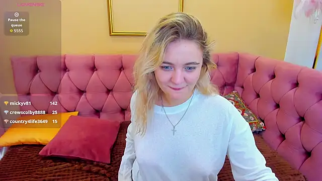 KatieBlossom_'s Webcam Show