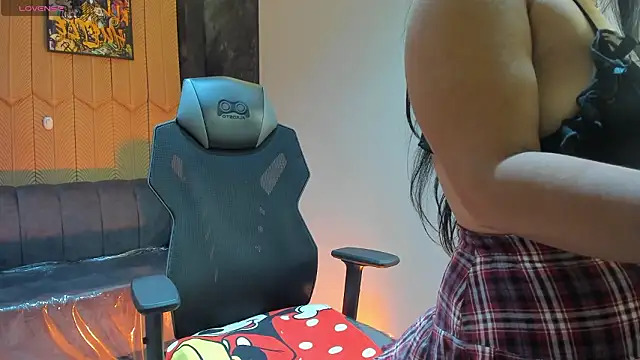 shaden_ élő XXX-chatje