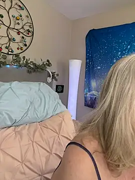 Živý XXX chat Kaitlyn_Winters