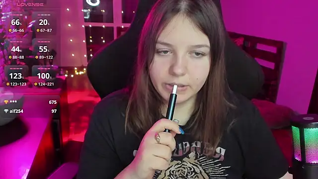 XNirvanaX élő XXX-chatje