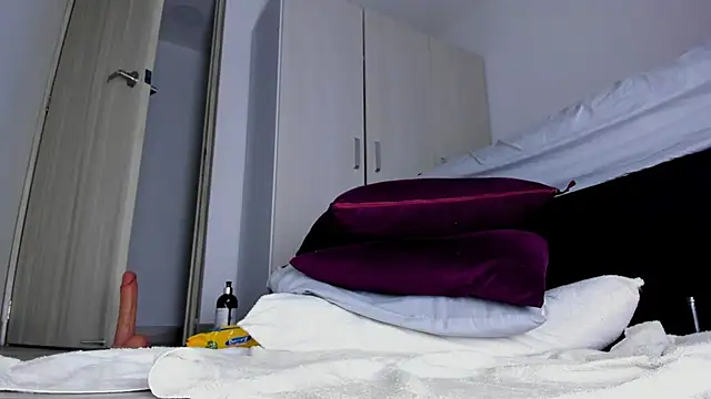 Skarleth69: онлайн-секс-чат