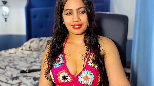 Chat +18 de FannyXhot ao vivo