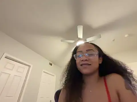 Онлайн чат XXX RylReese