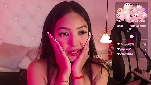 Liv20_ Adlı Modelin Canlı XXX Sohbeti