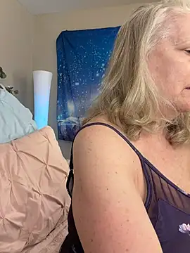 Kaitlyn_Winters Show in webcam