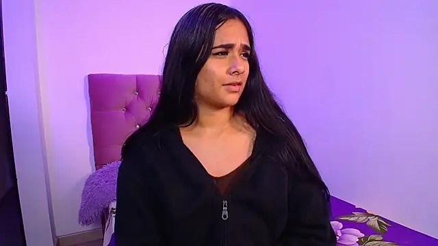 Maeena Chat XXX in diretta