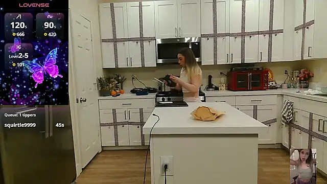 Blondiewithanass Live XXX Chat