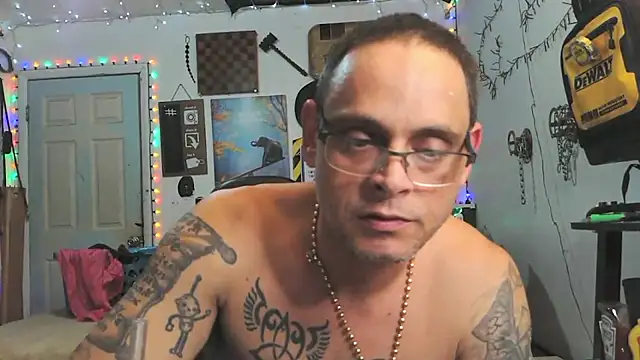 Chatroom XXX en direct de Buffshagswell