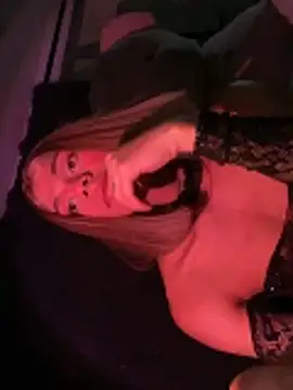 Chat XXX en directo de Flora_Minx