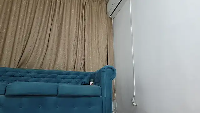 BLOND_GOD – Naživo XXX chat