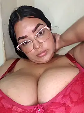 Albanis1's Live XXX Chat