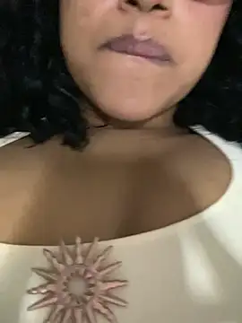 Czat XXX na żywo – Kittybrown18